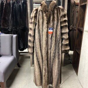 RACOON LONG COATWITH -SPIRAL RACOON SLEEVES -WAS 5K NOW ONLY $995 -SIZE M